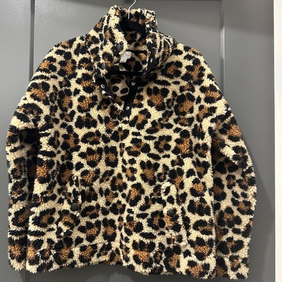 J. Crew Vintage Leopard Print Fleece. Oversized,cozy trendy modern closet staple - Picture 1 of 9